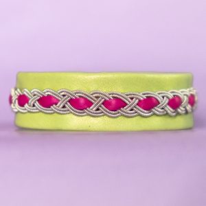 CAMILLA - Light green tin thread bracelet with magenta / cerise / pink coloured details and genuine Swarovski crystal button