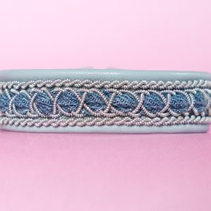 CECILIA - Light grey tin thread bracelet with denim and genuine iridiscente Swarovski crystal button