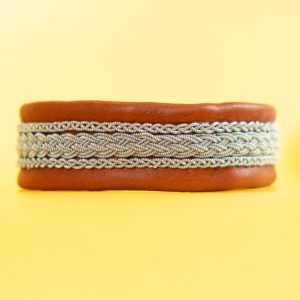 HENRIKA - Alder brown tin thread bracelet with toggle clasp