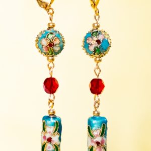 ALISHA - Örhänge med blå cloisonnépärlor och röd vintage-pärla - Guldpläterad brisyrkrok